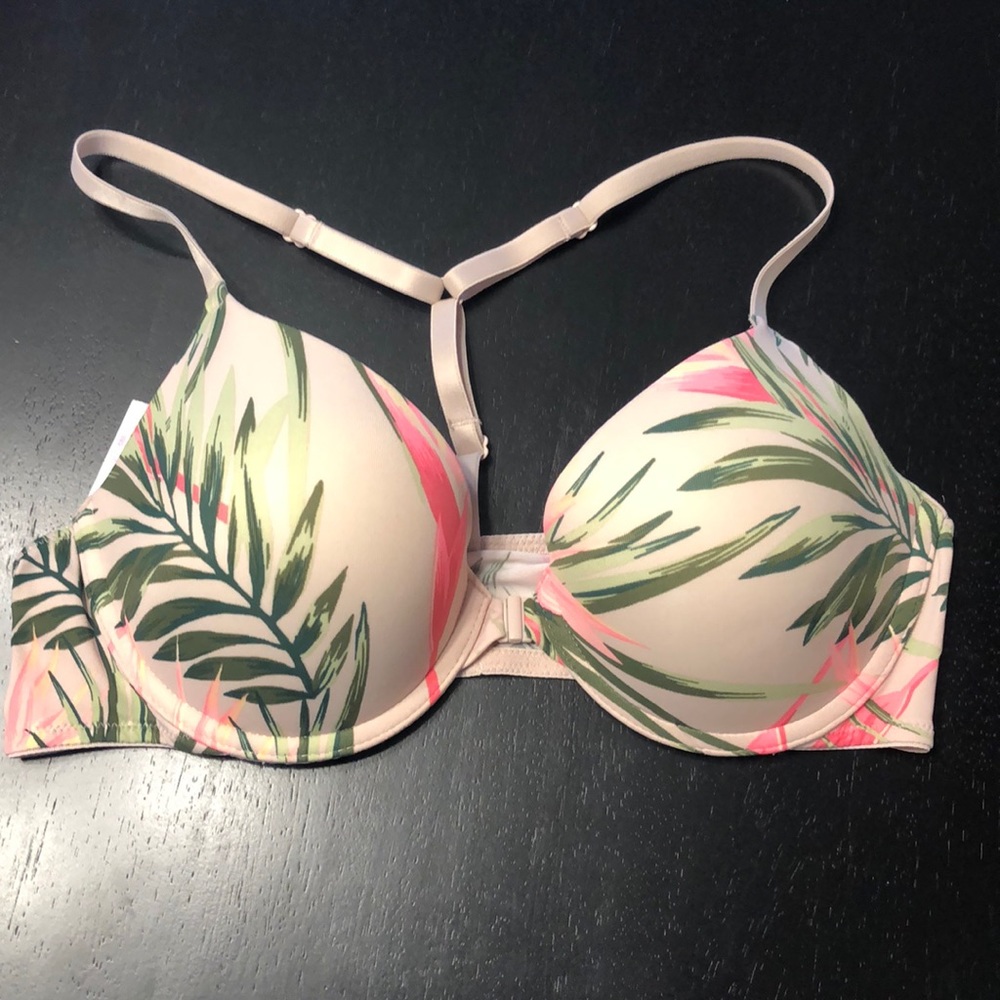 Victoria’s Secret Pink wear everywhere push up bra